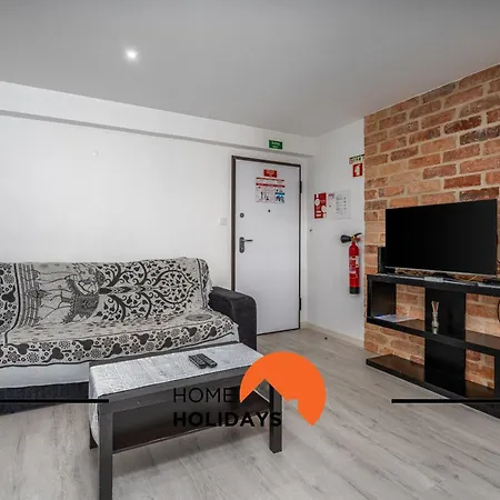 #296 Da Rocha By Holidays